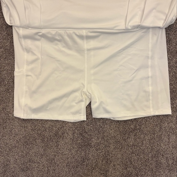 Tommy Bahama Women's White Pleated Skort Size XL Golf Quick Dry UPF 50 NWT - Picture 7 of 14